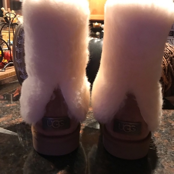 Uggs boots - Picture 8 of 8
